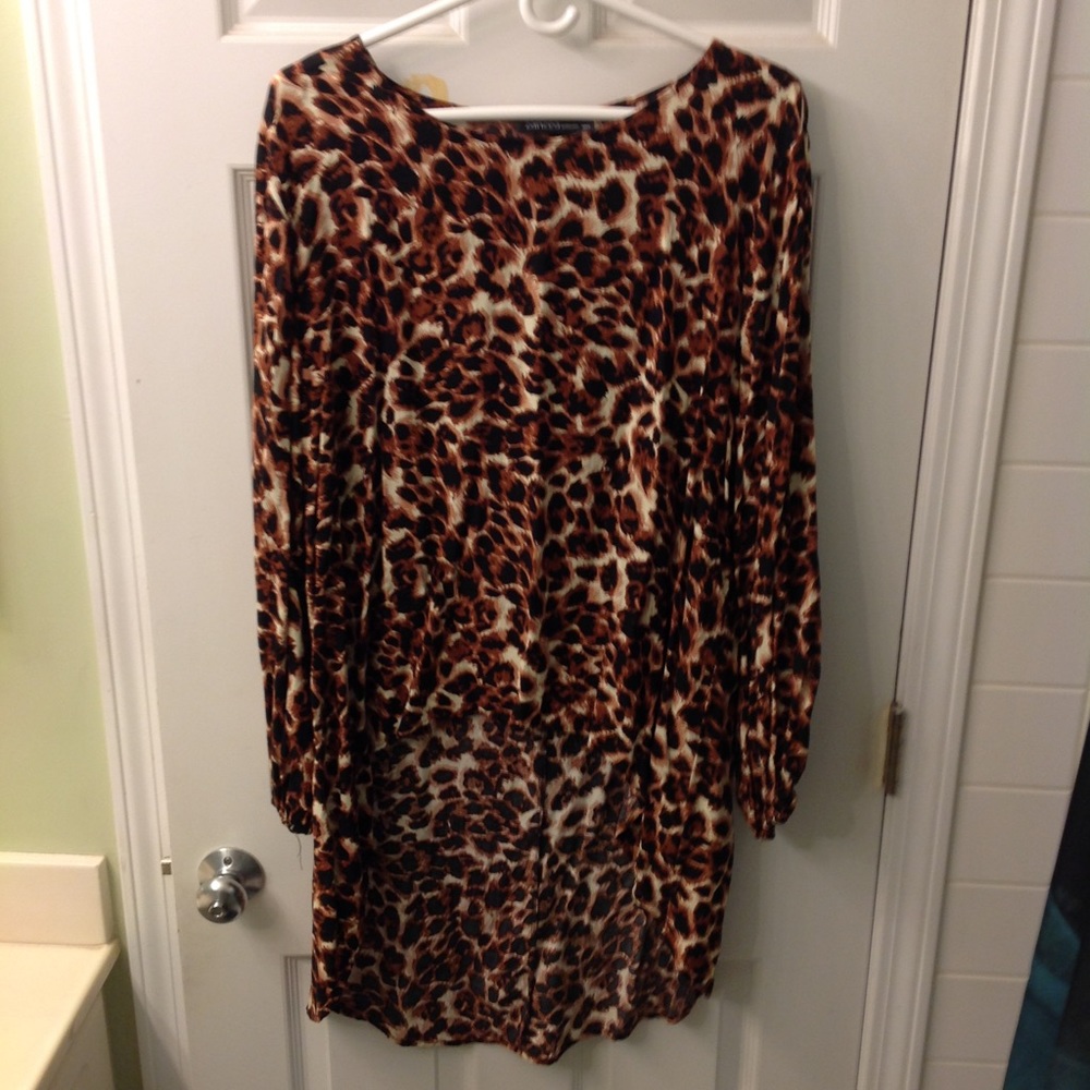 Leopard print high-low top